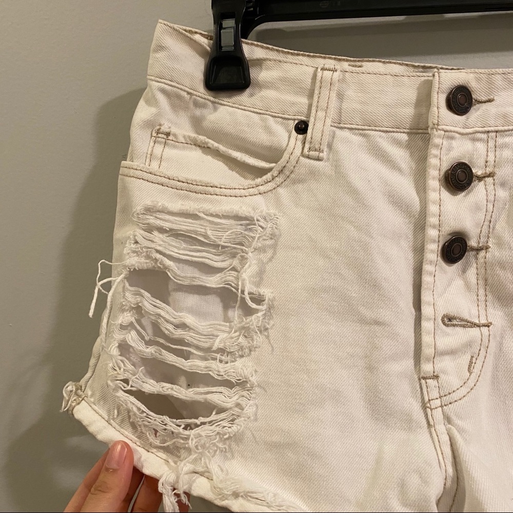 A&F High Rise Denim Shorts - Picture 2 of 4